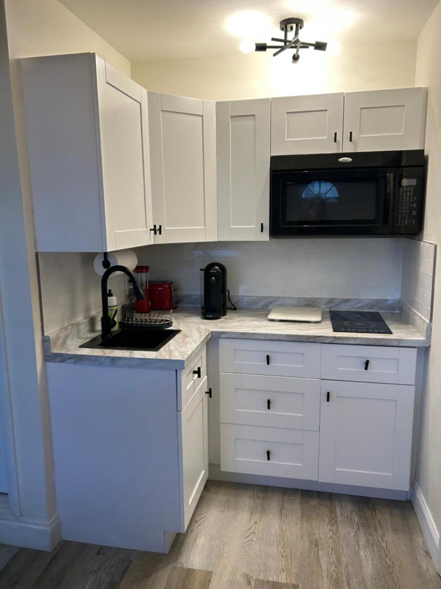Unique Coral Gables Cottage - Housity