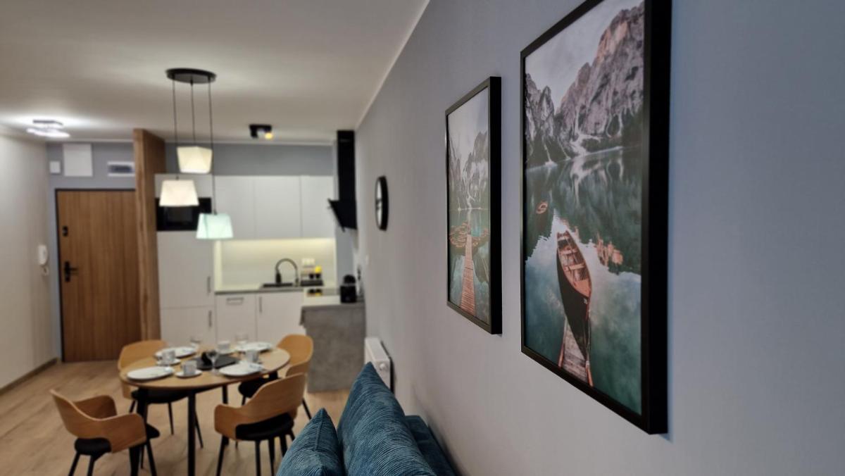 Apartamenty Września III - Housity