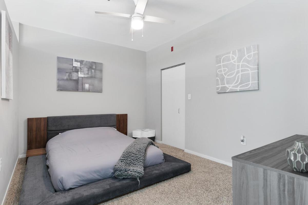 Sleek & Modern 1bd Apt - Housity