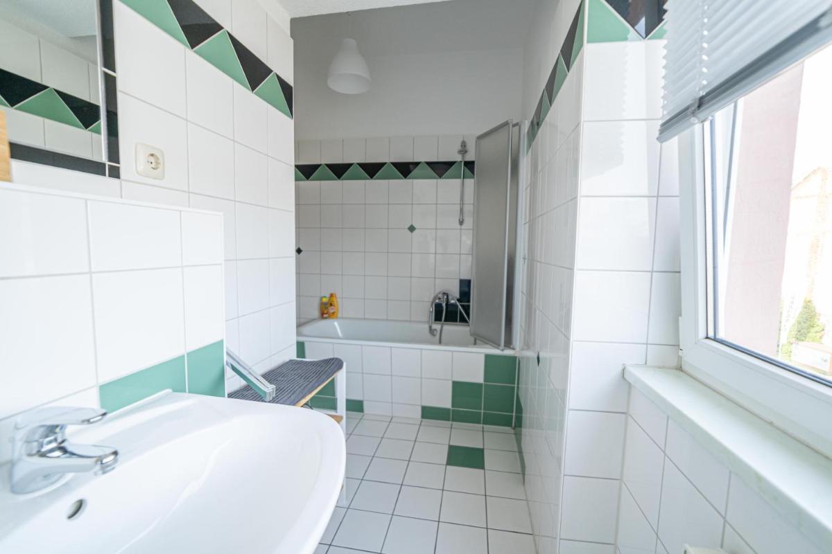 FullHouse - Zwickau - R85 Apartments - Parking - 3 Beds - Nespresso - Housity