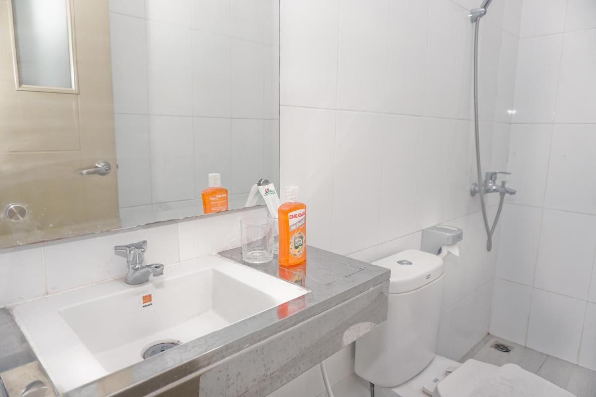 Hotel Cahaya 3 Juanda - Housity