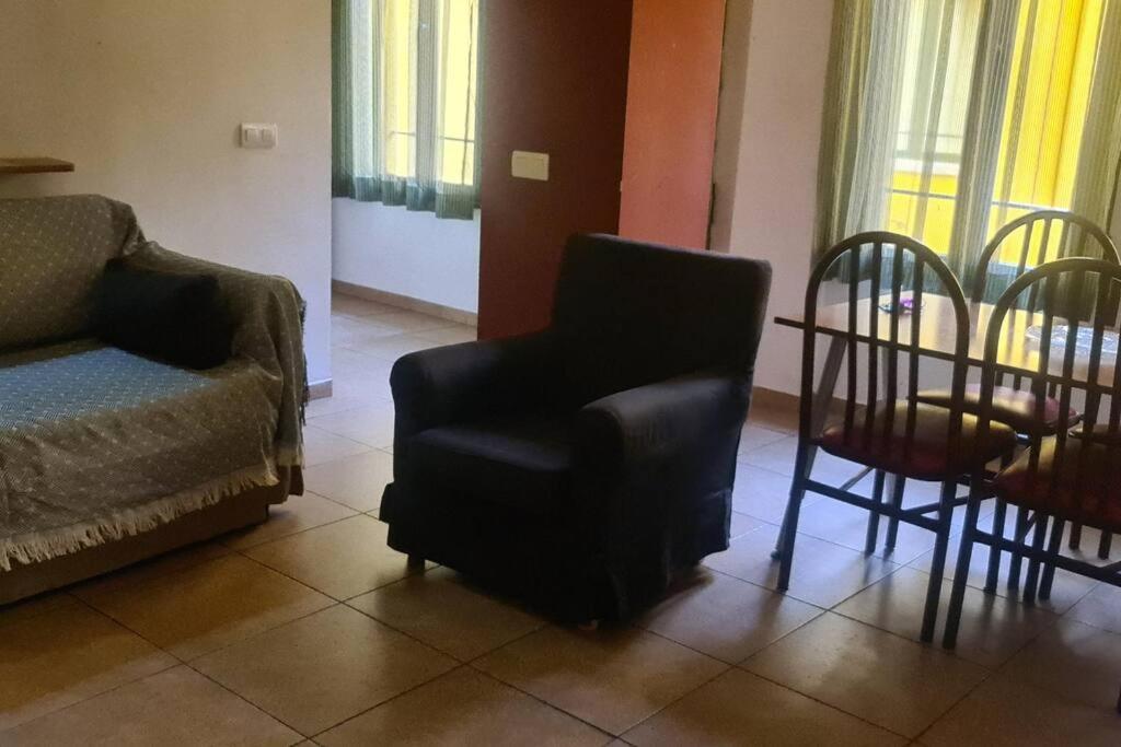 Corrala de San Antón. Corral del Carbón - Housity