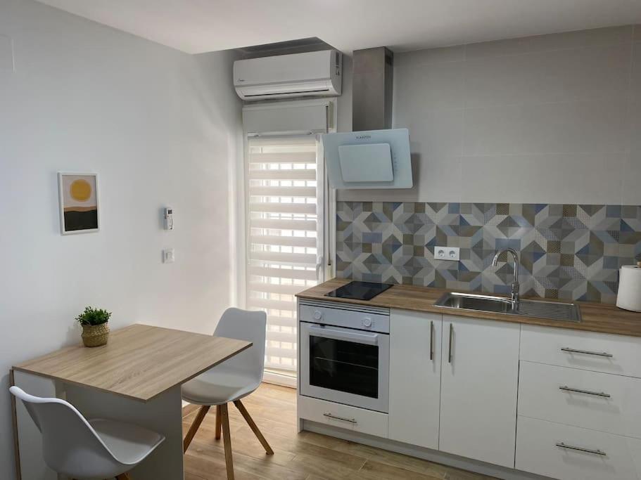 Precioso apartamento con patio/terraza Zona centro - Housity