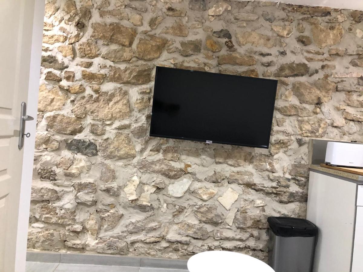 Les Olives Wifi Netflix Appart-hotel-Provence - Housity