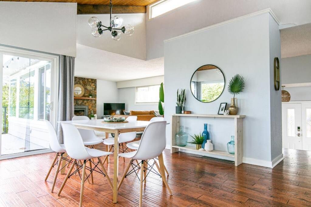 Sunrise Escape - Close to the BEACH! - Housity