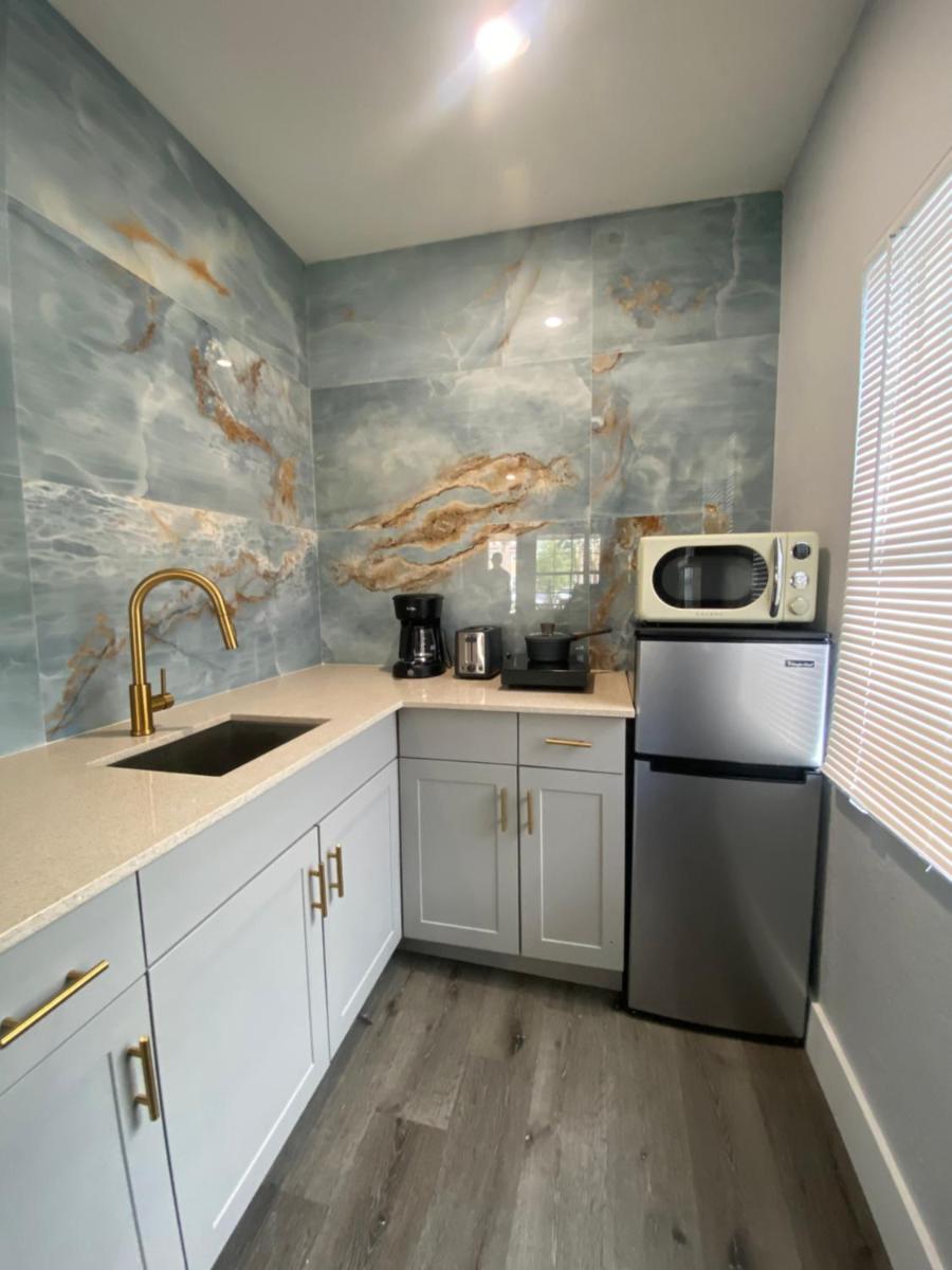 Bella Breeze - Housity