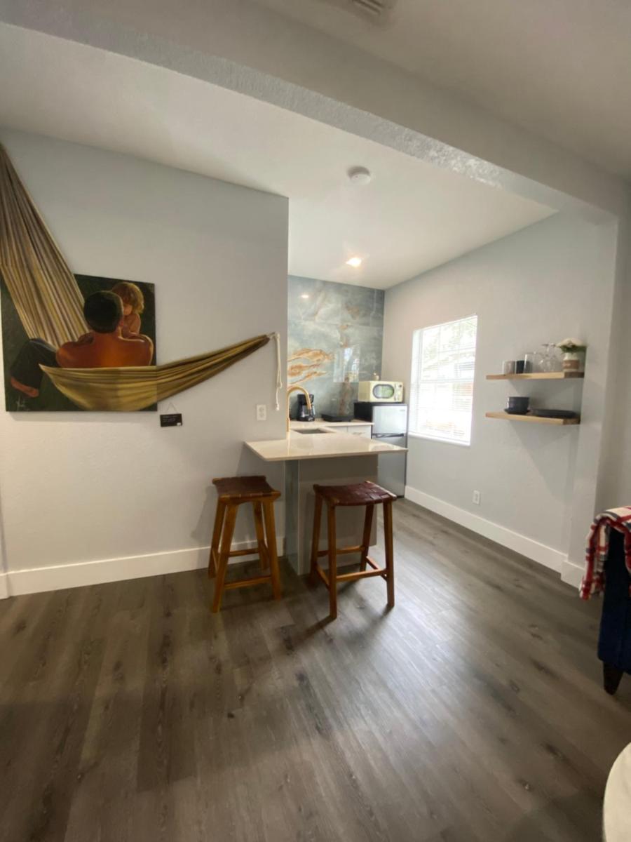 Bella Breeze - Housity
