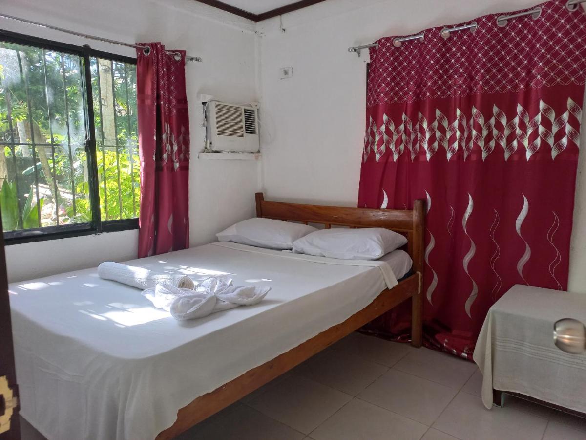 1Br (Private House +kitchen) 5 mins, walk to the beach - Housity