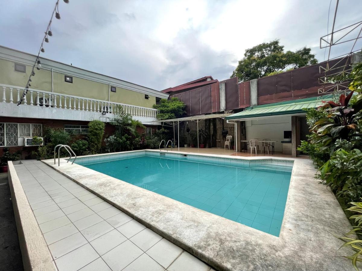1888 Staycation Inn by Cocotel - Housity
