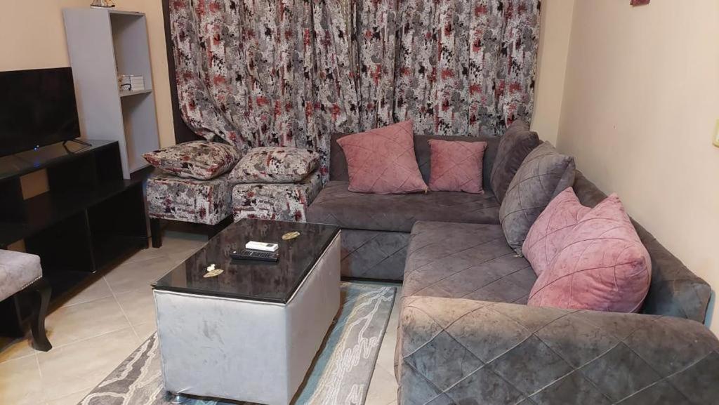 Luxury one bedroom beside all services - Housity