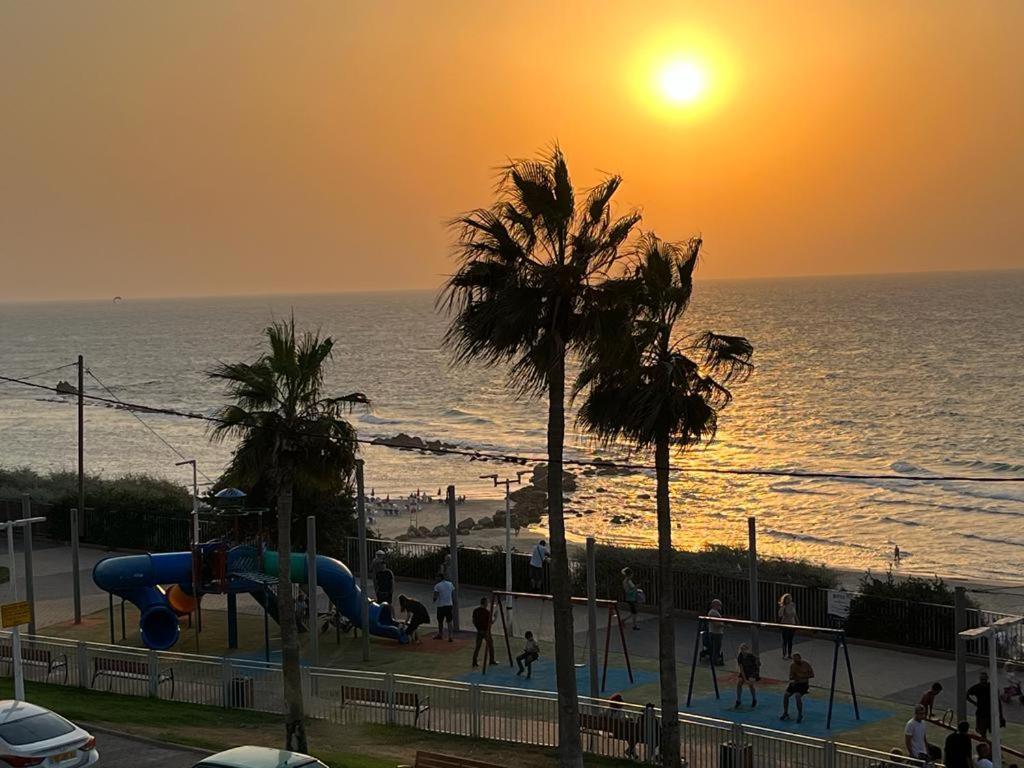 Amazing sea view apartment - By Paybox rentals - Housity