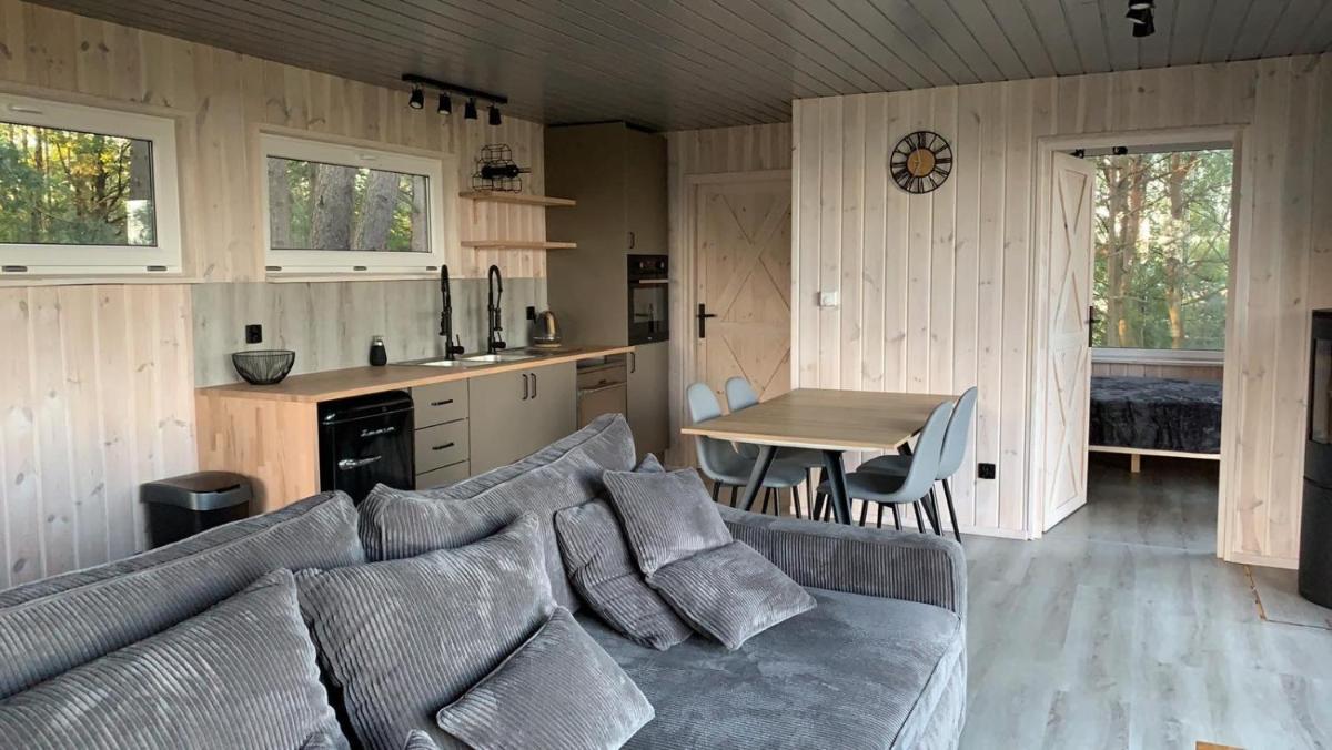 Black House - Housity