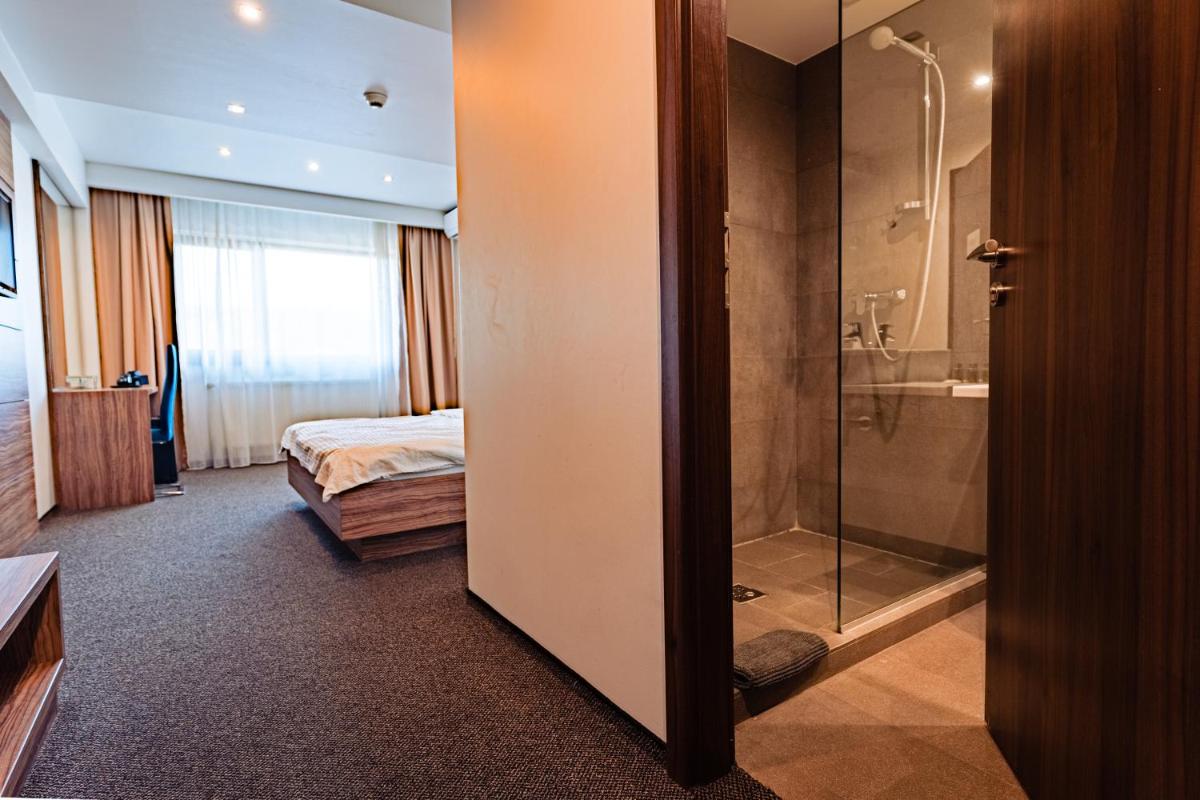 Hotel Oscar - Housity