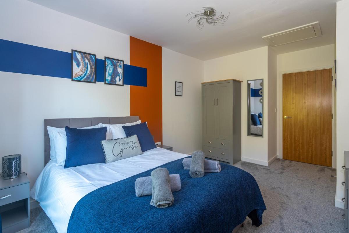 2 Bedroom Penthouse Apartment Close To City Centre - Housity