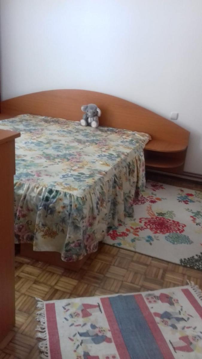 Apartament 2 camere Blaj Str Avram Iancu Bl 9 - Housity