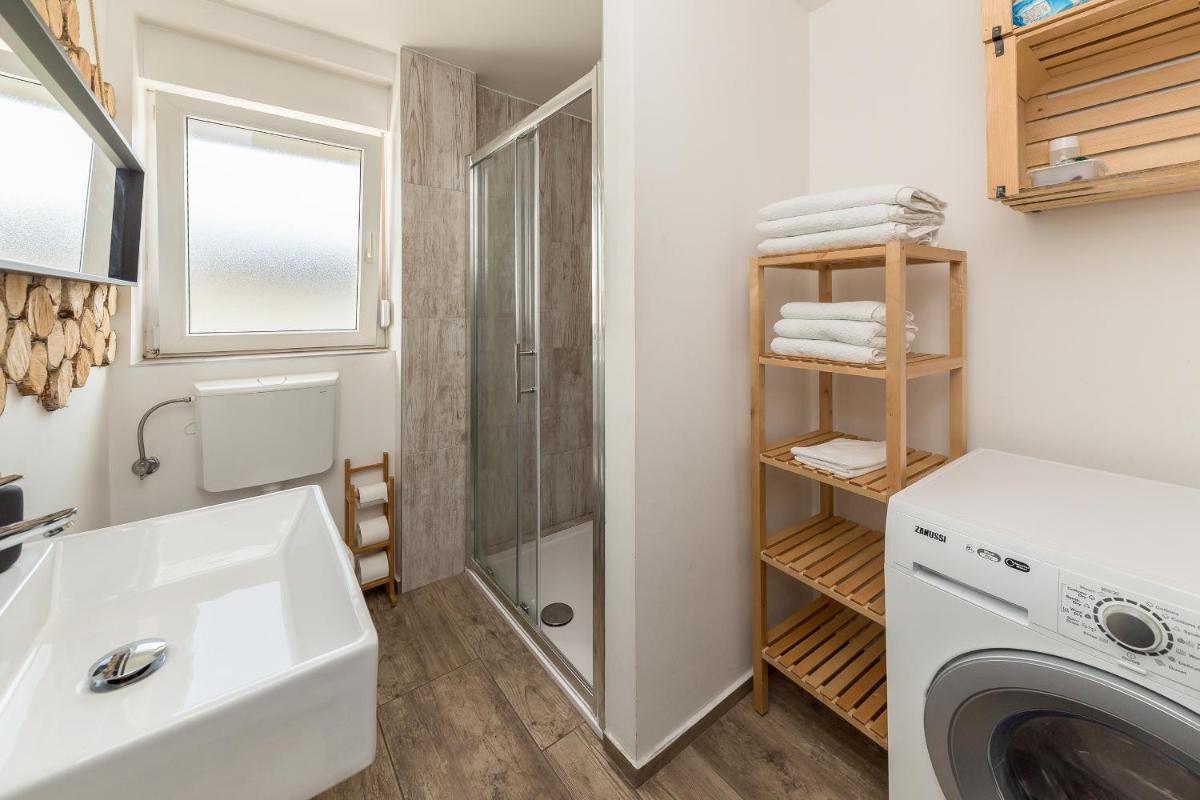 Apartments Rok - Housity