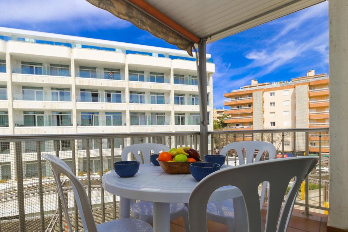 Jota  Planet Costa Dorada - Housity