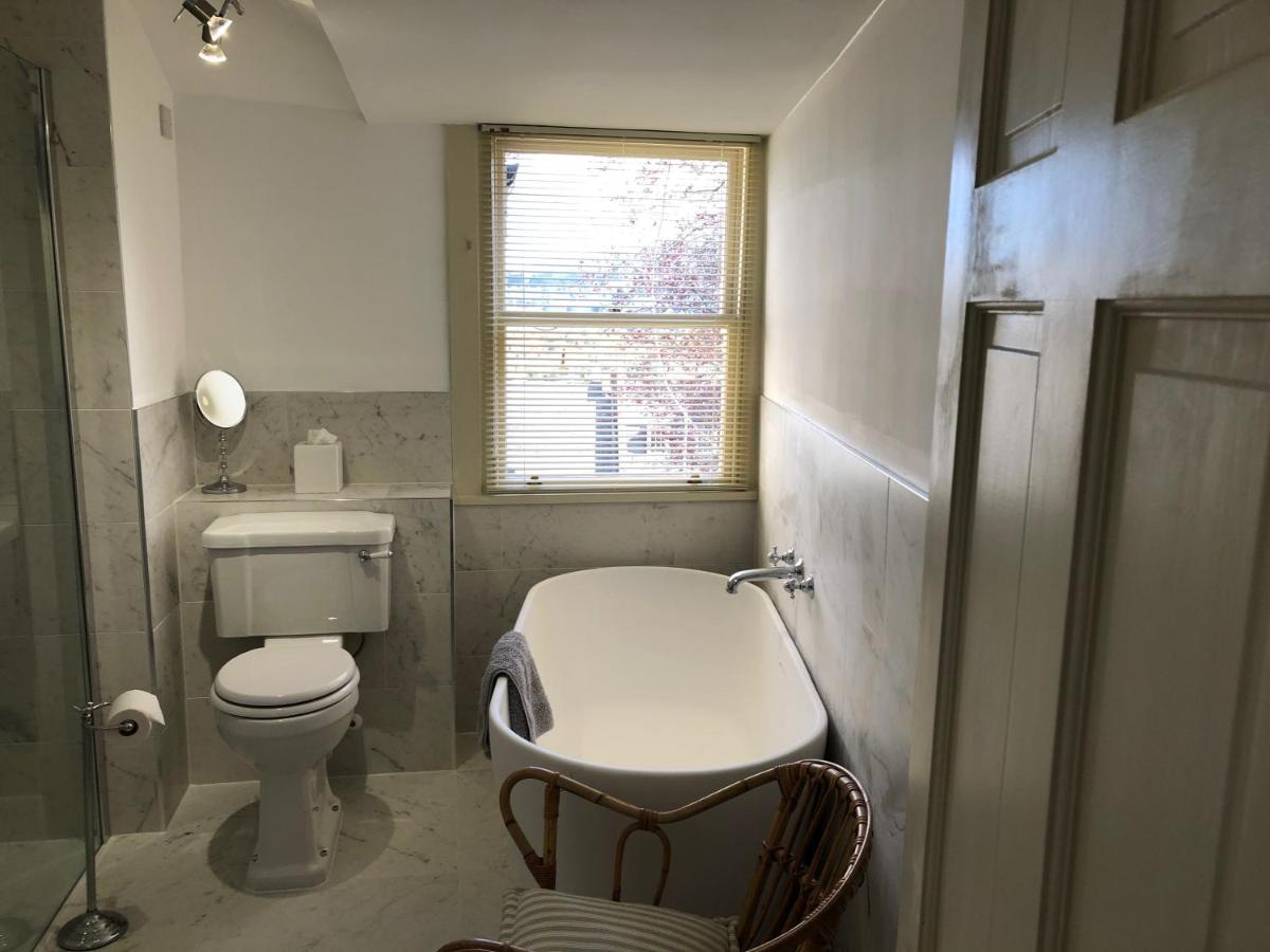 Lauras Townhouse Apartments Lansdown Slope Townhouse - Housity