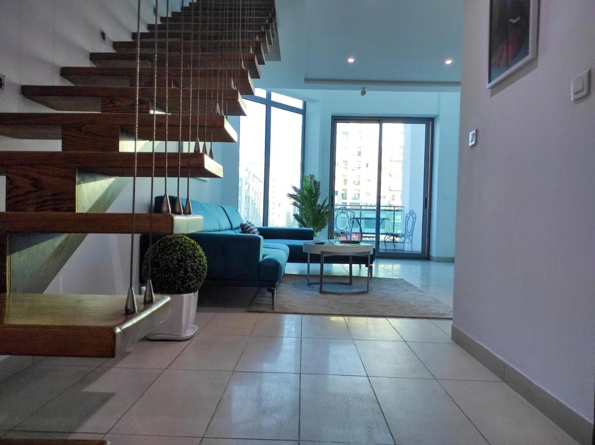 Italian Loft with Jacuzzi - Housity