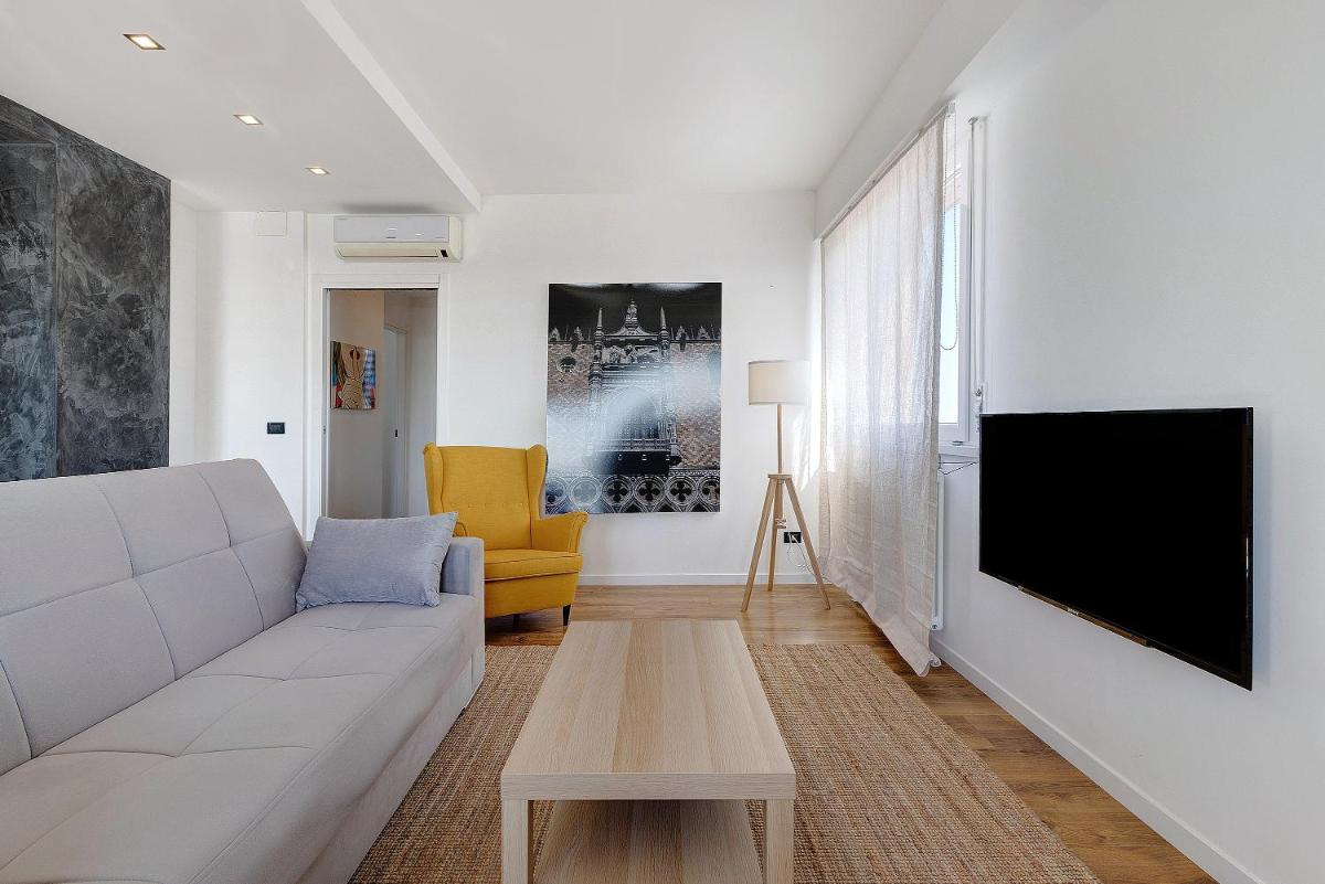 Plajhome - Housity