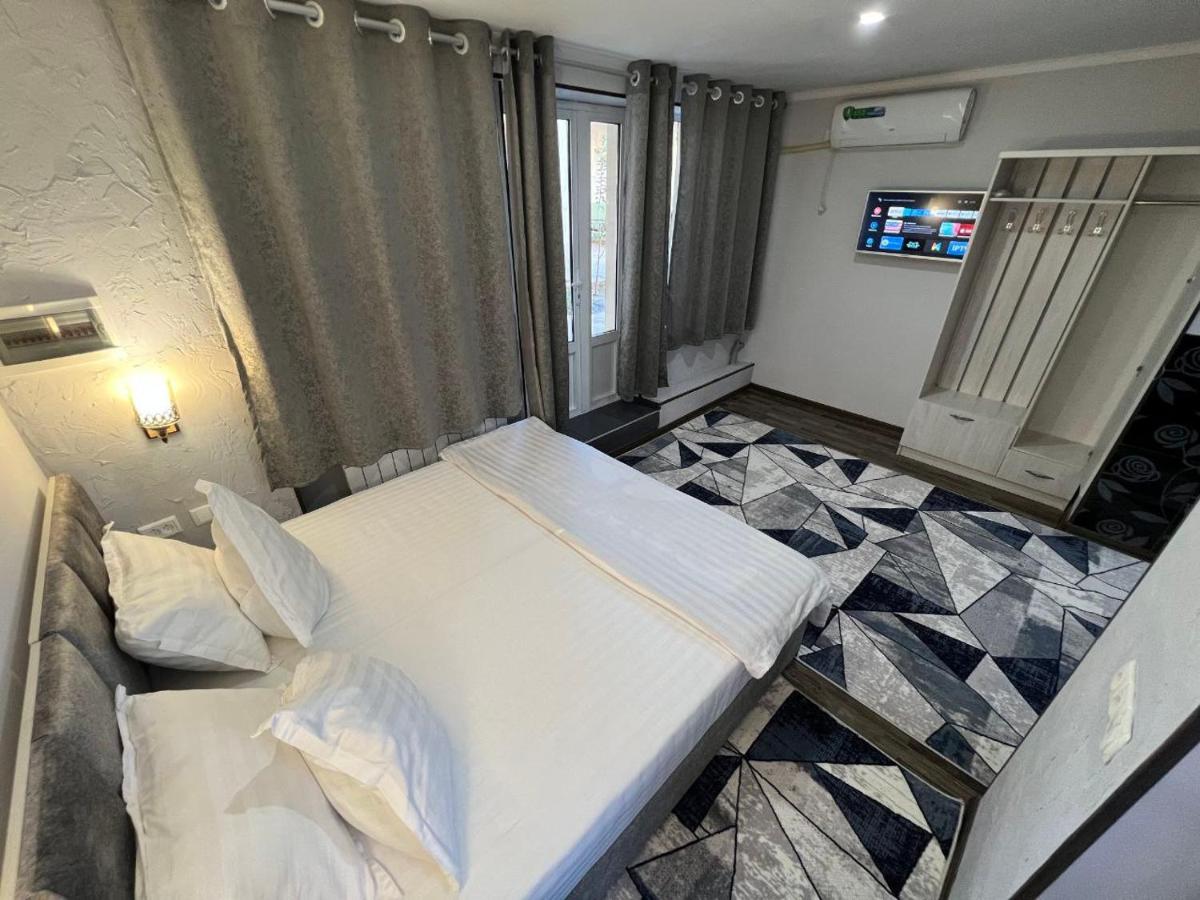 Nemo Guest House - Housity
