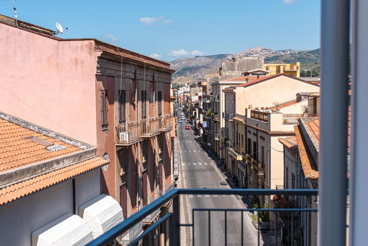Appartamento Moderno in Centro città - Housity