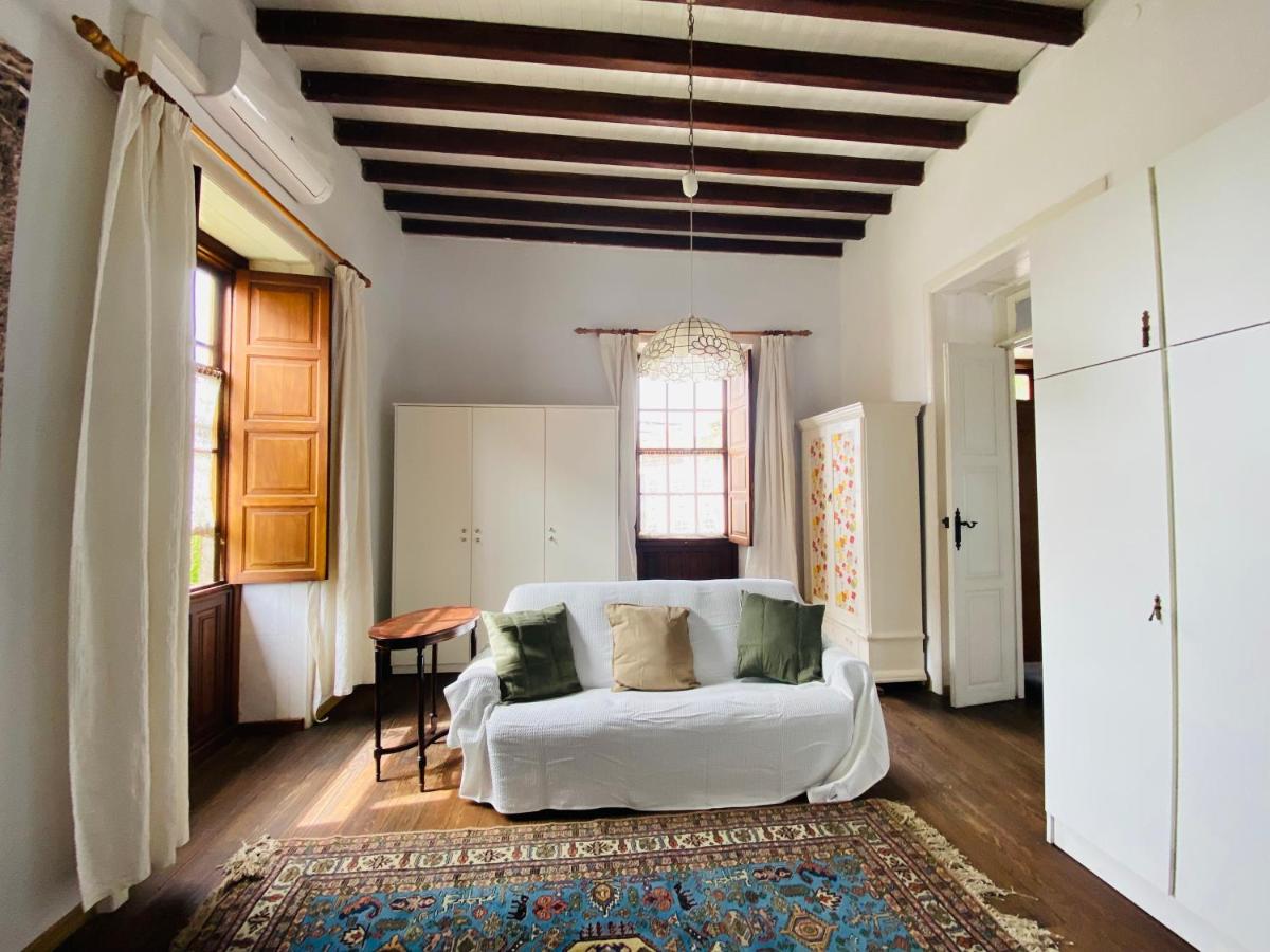 Suitetrails - NEW ELEGANCE TRADITIONAL CANARIAN HOME CASA MÁ , Tenerife South