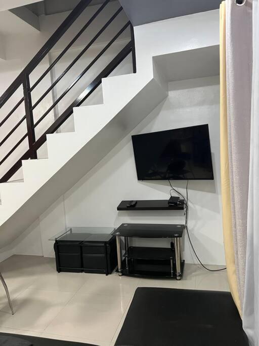 Well kept 2-bedroom unit with free wifi near Clark - Housity