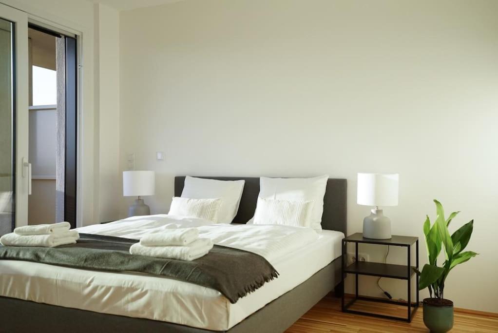 Oberlaa New Apartment - 15 Min to City - Housity