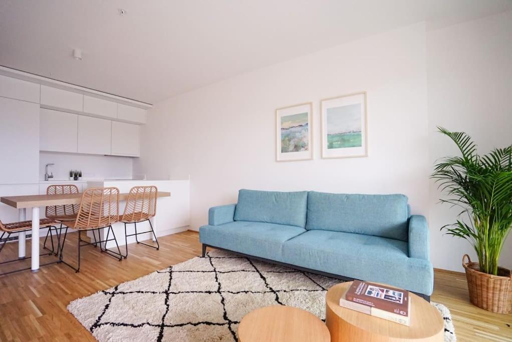 Oberlaa New Apartment - 15 Min to City - Housity