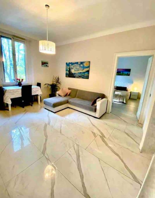 Suite a 5 fermate dal centro di Milano - Housity