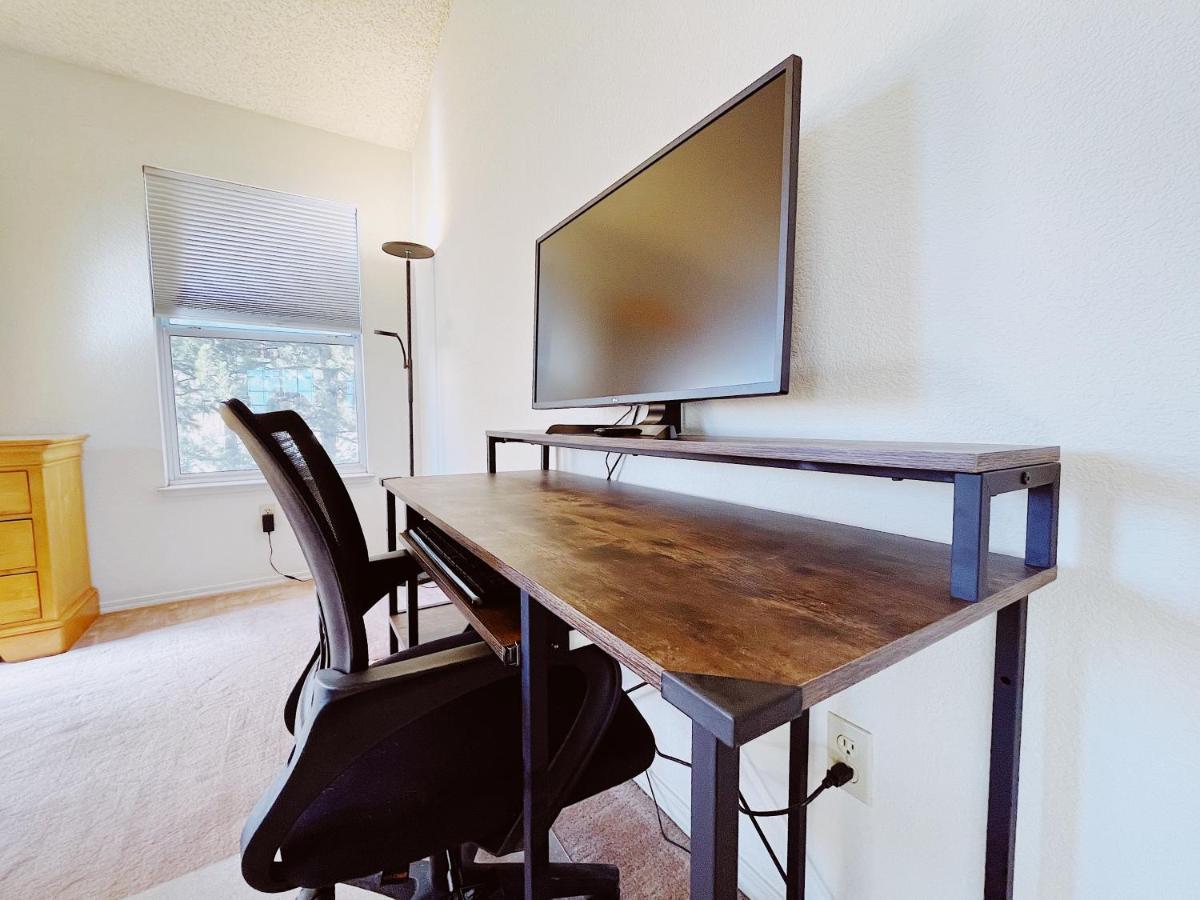 Family Friendly Reno/Tahoe House with VIEWS! - Housity