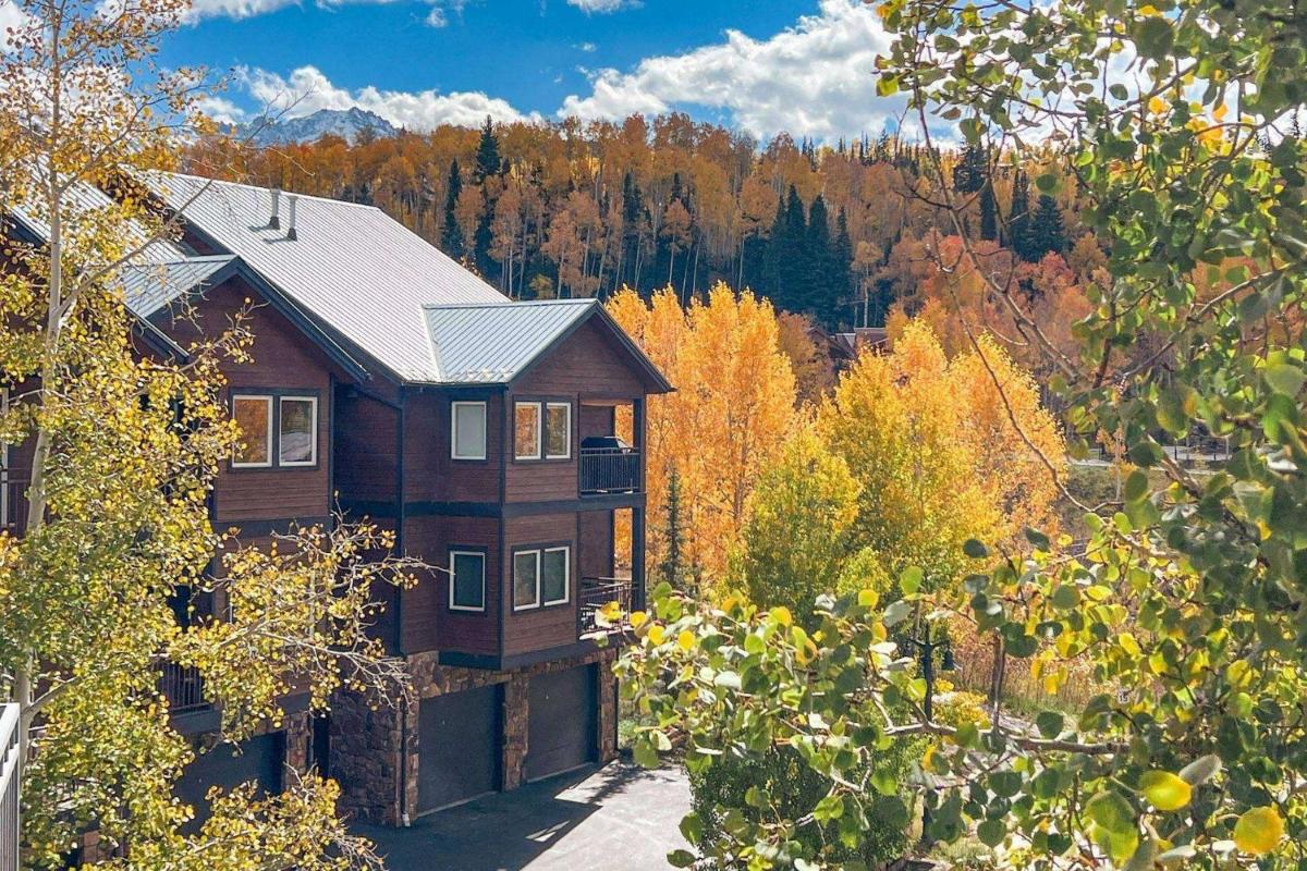 Meadow Creek - Housity