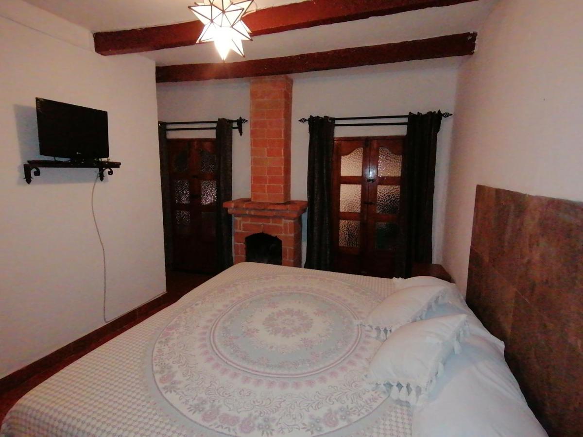 Hostal Casa Luna Breakfast - Housity
