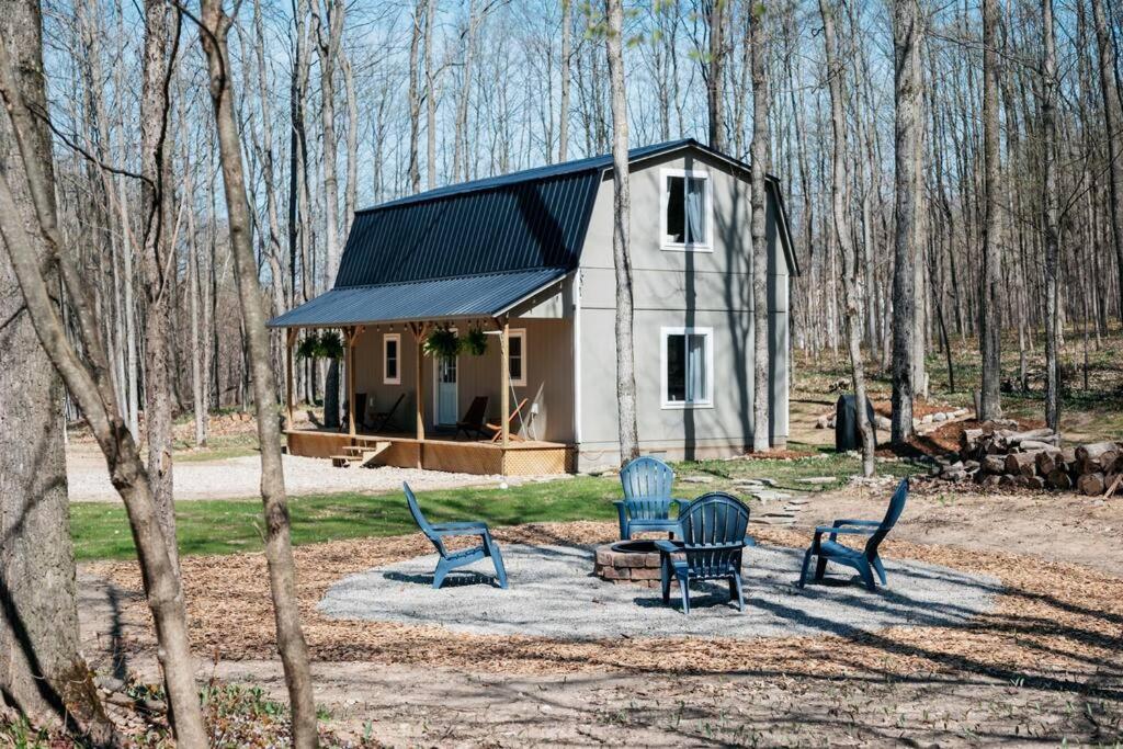 Hygge Up North Bungalow - Housity