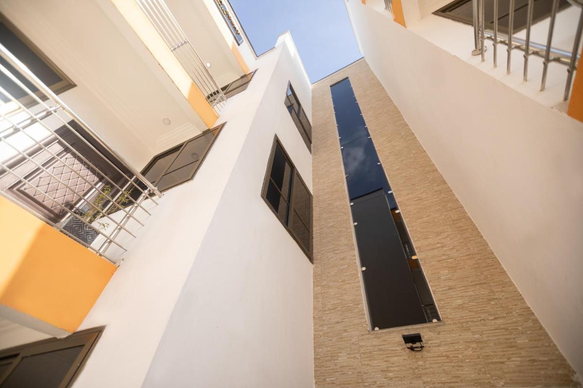 Washington Court - Deluxe One Bedroom Apartment - Housity