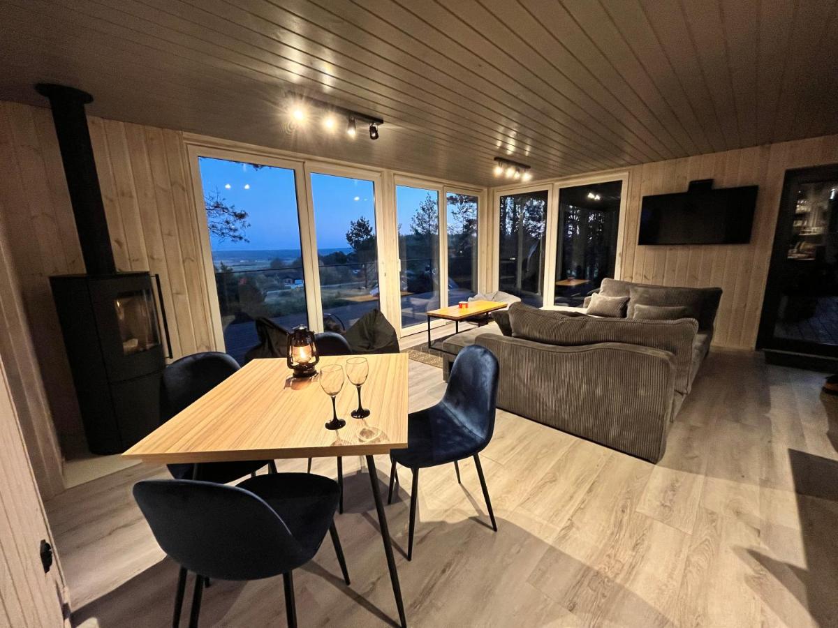 Black House - Housity