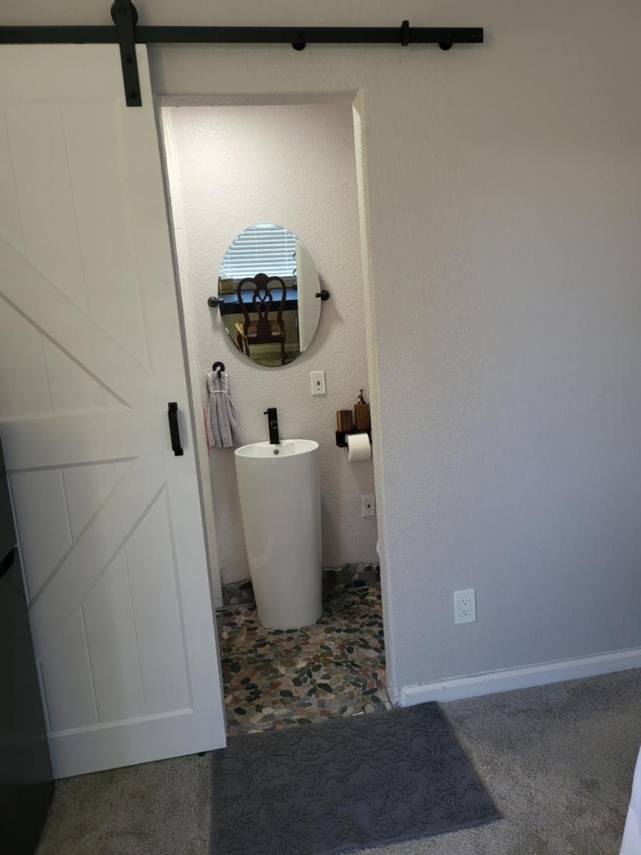 Suitetrails - Private Entrance & Private Bathroom