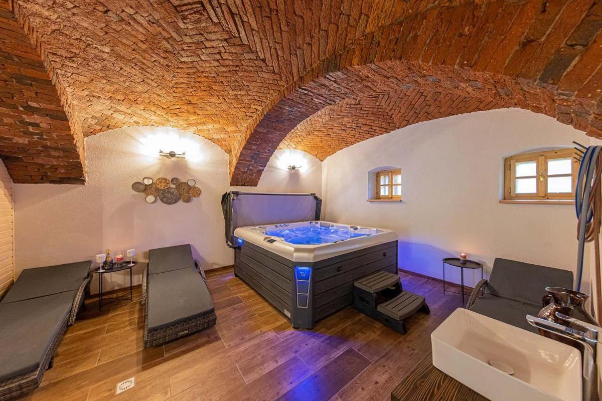Chalupa Lilien pod Medvědí skálou Jeseníky - Housity