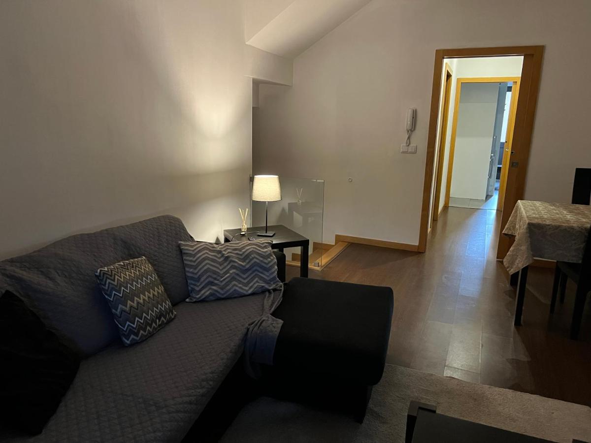 Invicta House Gold - Housity