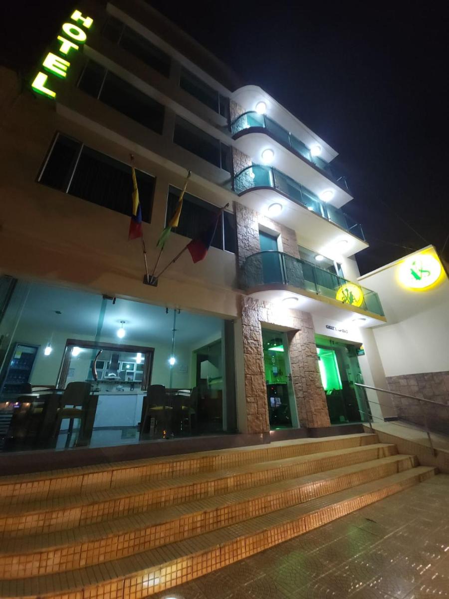 Apartahotel Vincent Suites - Housity