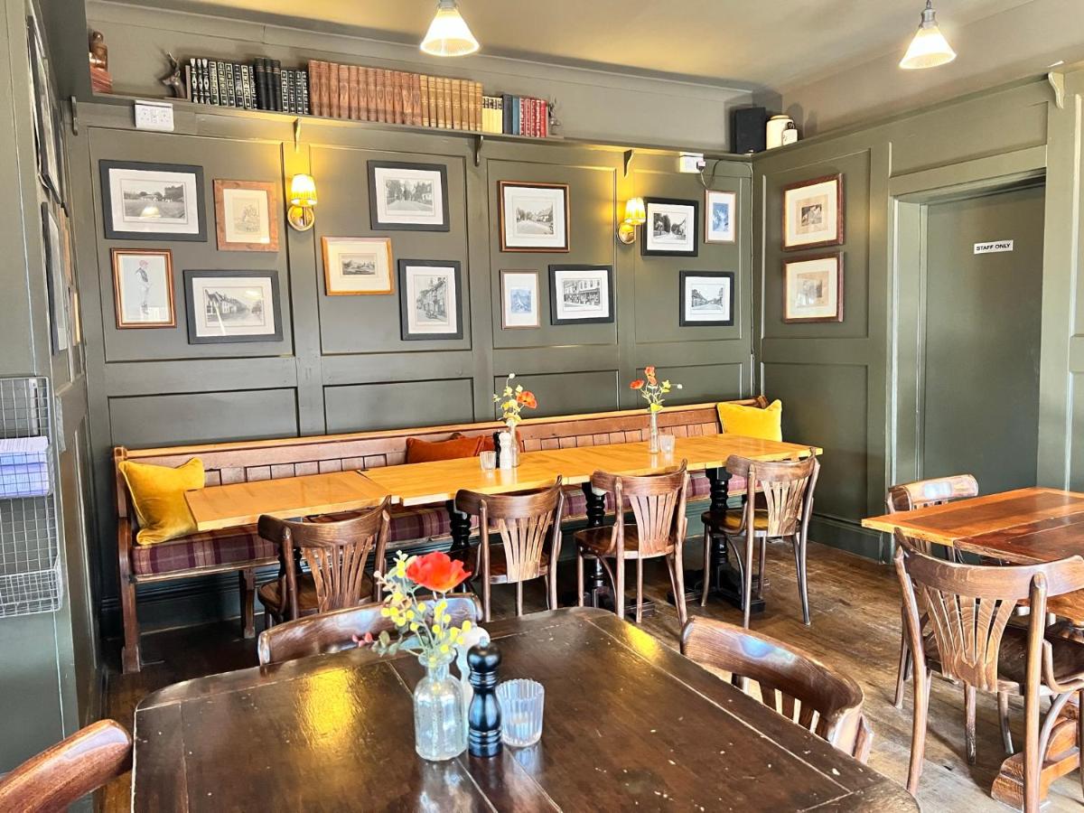 White Hart - Housity