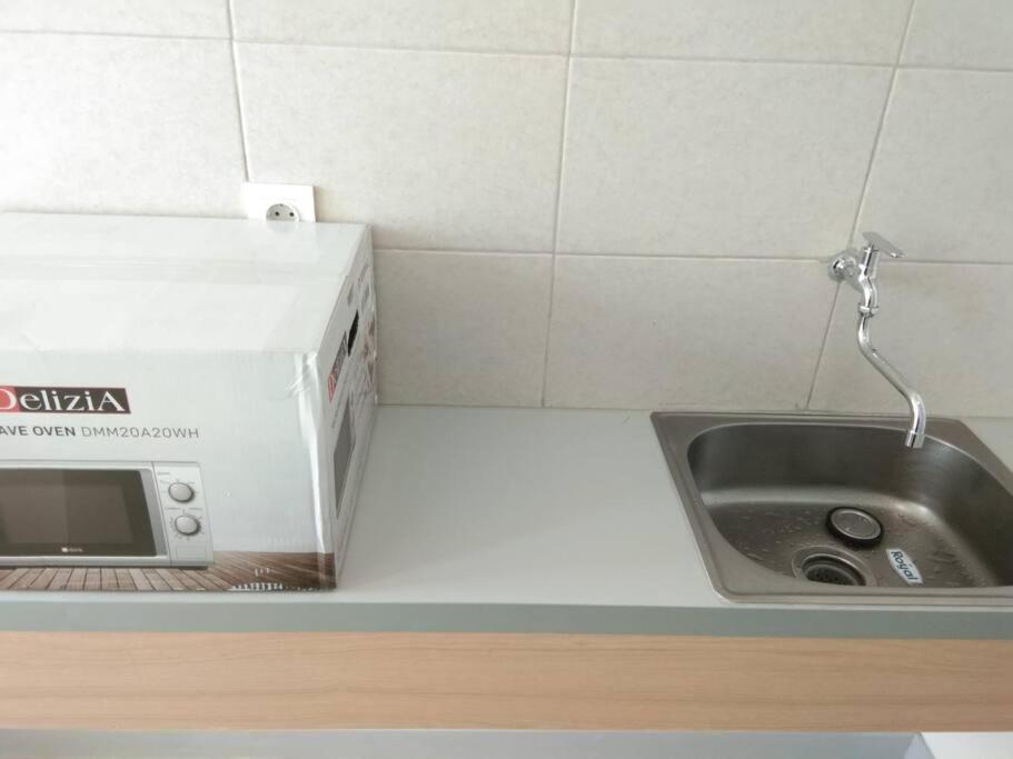 Suitetrails - Osaka Riverview Apartment PIK2 dengan kolam renang, gym dan wifi.