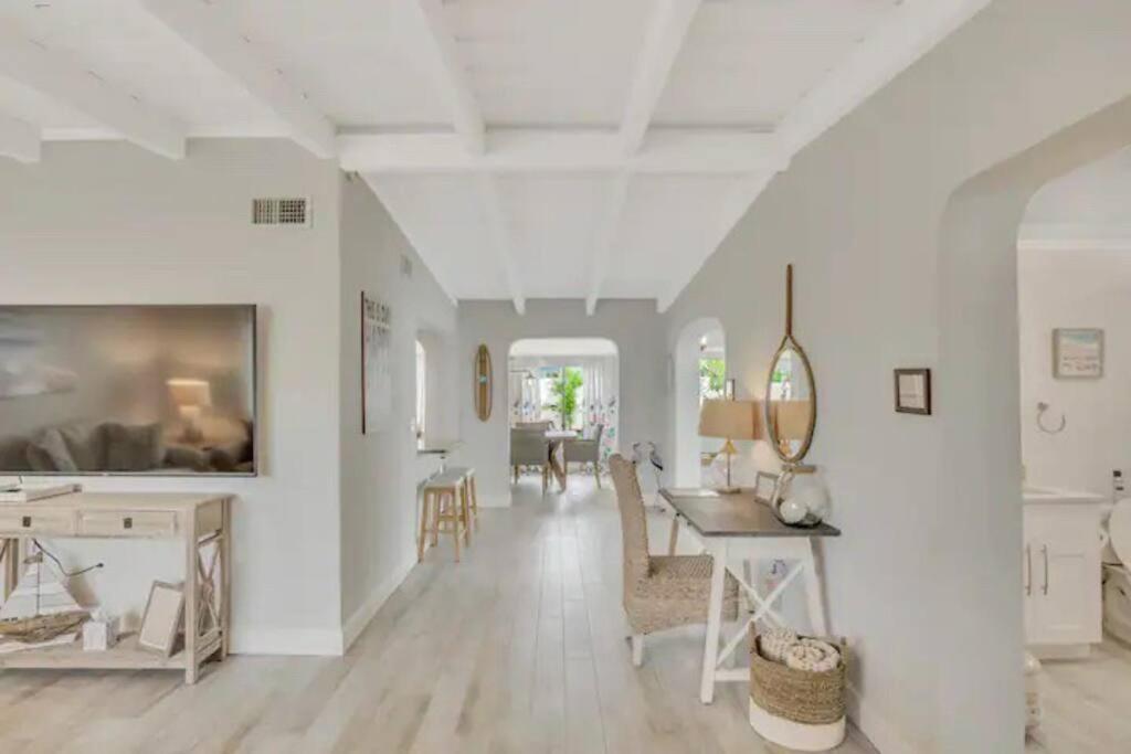 Premium and Charming Fully Equipped Beach House - Housity