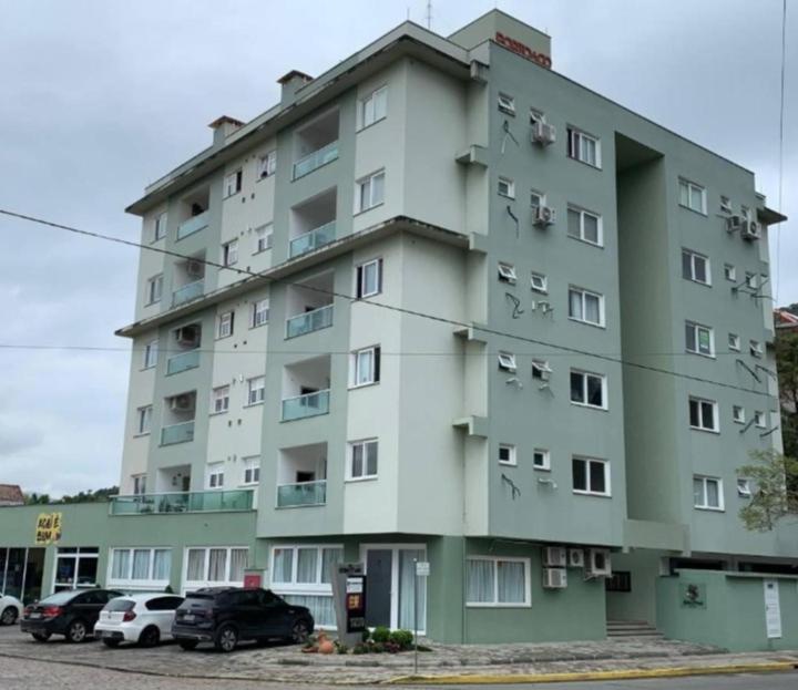 Suitetrails - Apartamento familiar no Centro de Pomerode.