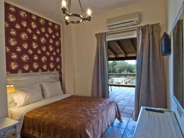Fotis Rooms - Housity