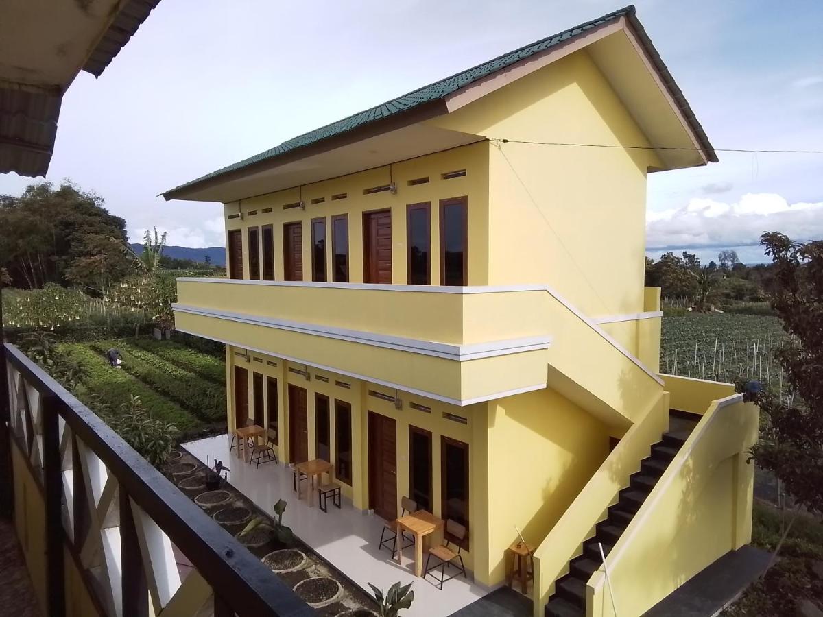 Berastagi Mountain View Homestay & Pizzeria - Housity