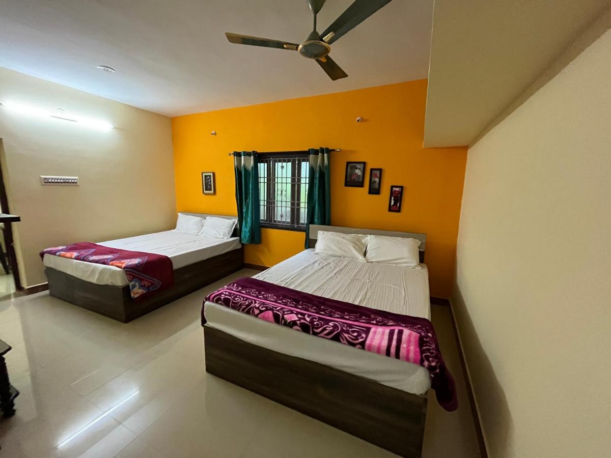 Hummingbirds Inn - Housity