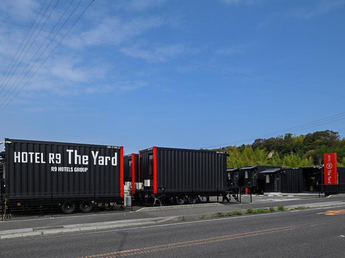 HOTEL R9 The Yard Shikokuchuo - Housity