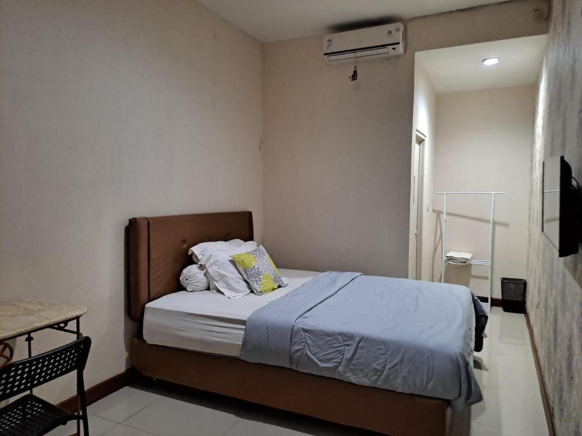 UNIK Guest House Syariah - Housity